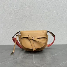 ロエベバッグ LOEWE2022新作ゲートメッセンジャーバッグ