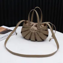 ボッテガヴェネタバッグ BOTTEGA VENETA 2022 新作 SHELL ハンドバッグ