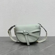 ロエベバッグ LOEWE2022新作ゲートメッセンジャーバッグ