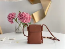 クロエバッグ CHLOE2022新作キー×ケータイバッグ
