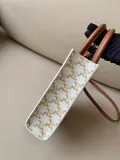 セリーヌバッグ CELINE2022新作 カバ ミニ トリオンフ ハンドバッグ