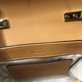 クロエバッグ CHLOE2022新作 Cバッグ ハンドバッグ