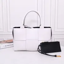 ボッテガヴェネタバッグ BOTTEGA VENETA2022 早春 SLIP トートバッグ