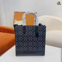 コーチバッグ COACH2022新作ハンドバッグ