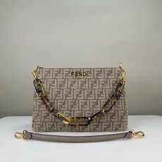 フェンディバッグ FENDI2022の新作O LOCKハンドバッグ