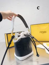フェンディバッグ FENDI2022新作バケットバッグ