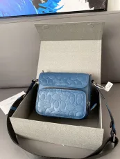 コーチバッグ COACH2022新作 サリバン メッセンジャーバッグ