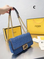 フェンディバッグ FENDI2022新作ハンドバッグ