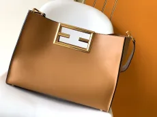 フェンディバッグ FENDI2022の新作Wayバッグ