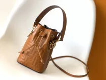 フェンディバッグ FENDI2022新作 モントレゾール ミニバケットバッグ