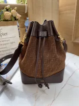 フェンディバッグ FENDI2022新作 モントレゾール バケットバッグ