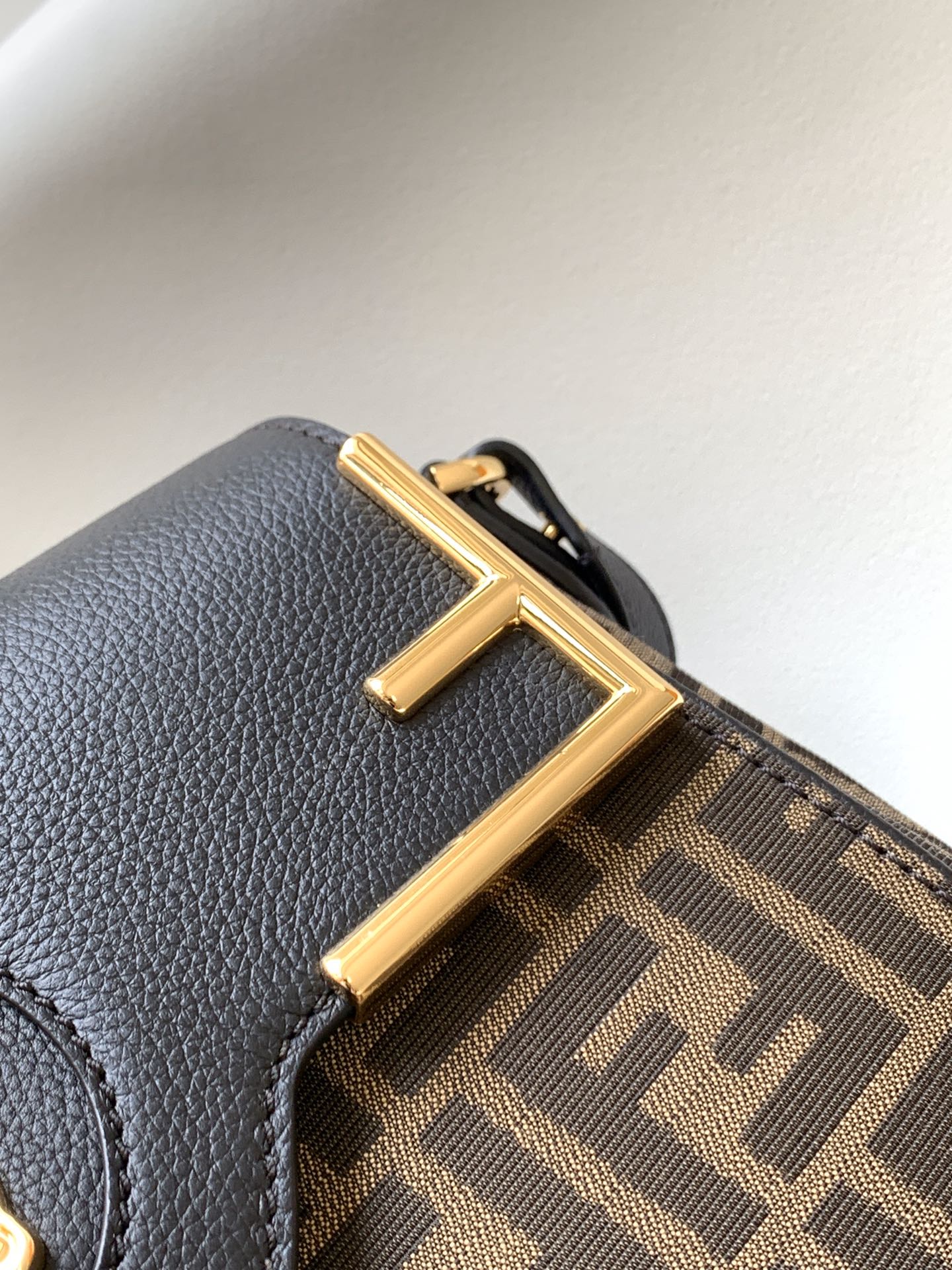 フェンディバッグ FENDI X Versace2022新作トートバッグ