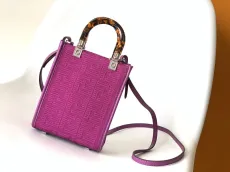 フェンディバッグ FENDI2022新作 ミニサンシャインショッパー ハンドバッグ