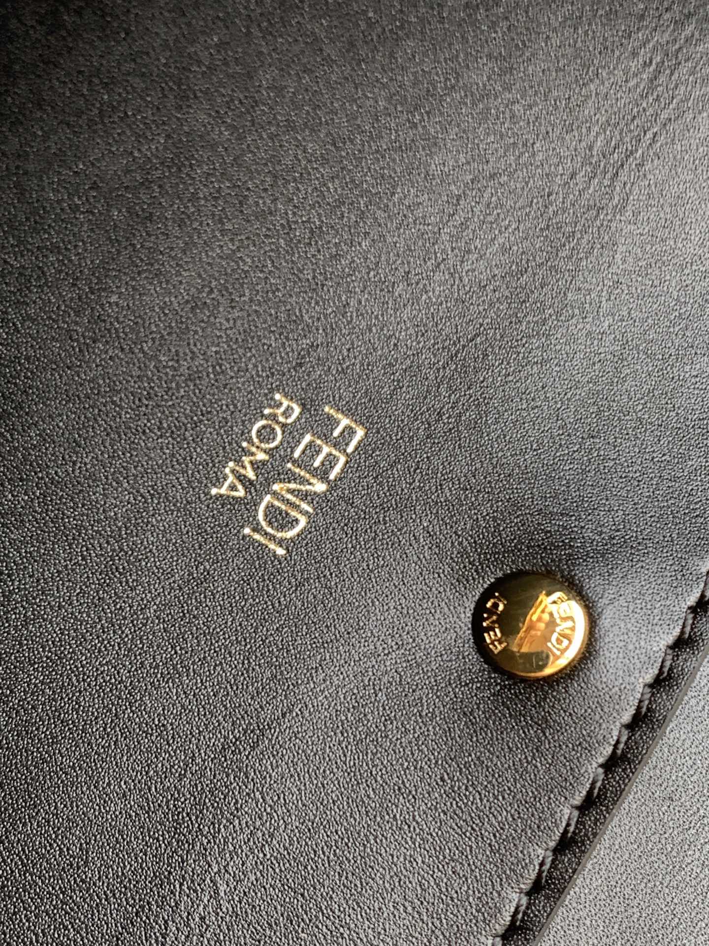 フェンディバッグ FENDI2022の新作Wayバッグ