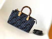 フェンディバッグ FENDI2022 新作 ミニ ByThe Way ハンドバッグ