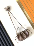 フェンディバッグ FENDI2022新作ミニハンドバッグ