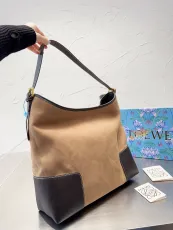 ロエベバッグ LOEWE2022新作ハンドバッグ