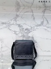 コーチバッグ COACH2022新作メッセンジャーバッグ