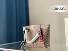 コーチバッグ COACH2022新作ハンドバッグ