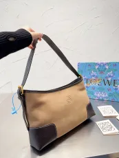 ロエベバッグ LOEWE2022新作ハンドバッグ