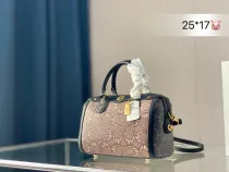 コーチバッグ COACH2022新作ハンドバッグ
