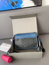 コーチバッグ COACH2022の新作Heritageカメラバッグ