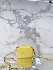 トリーバーチバッグ TORY BURCH2022新作 ペリー カメラバッグ