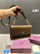 トリーバーチバッグ TORY BURCH2022新作メッセンジャーバッグ