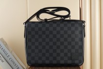 ルイヴィトンバッグ LOUIS VUITTON 2022 新作 DISTRICT メッセンジャーバッグ N42710