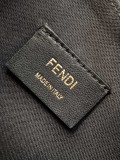フェンディバッグ FENDI2022の新作グラフィティハンドバッグ