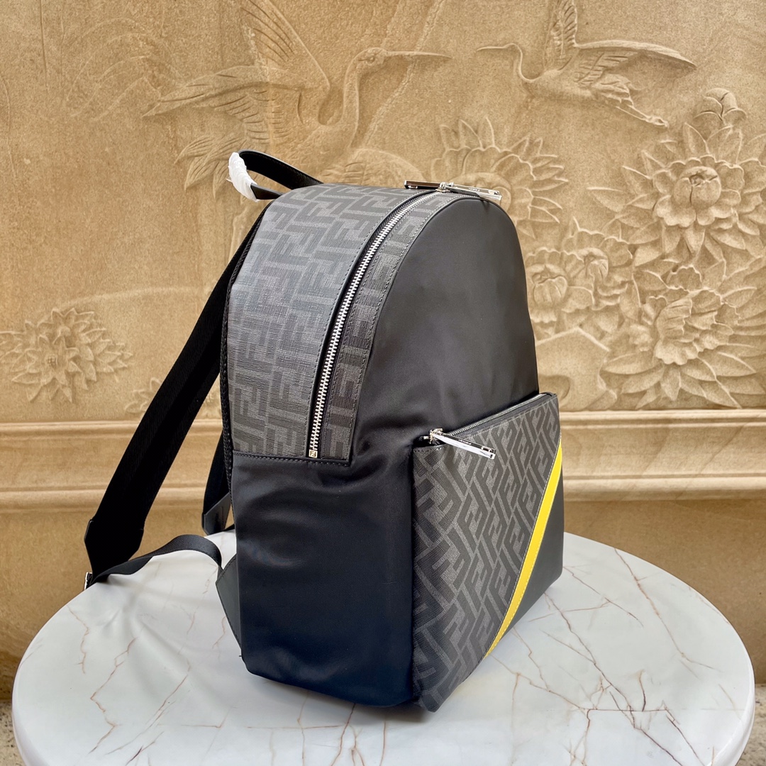 フェンディバッグ FENDI2022新作バックパック