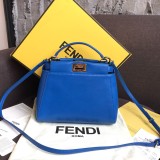 フェンディバッグ FENDI2022の新しいピーカブー ハンドバッグ