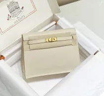 エルメスバッグ HERMES2022新作 KELLY DANSE メッセンジャーバッグ