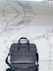 コーチバッグ COACH2022新作ハンドバッグ