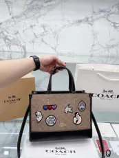 コーチバッグ COACH X Outlet Disney2022新作トートバッグ