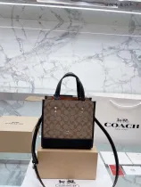 コーチバッグ COACH2022新作ハンドバッグ