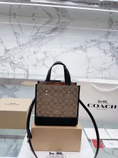 コーチバッグ COACH2022新作ハンドバッグ