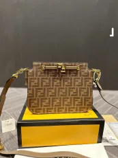 フェンディバッグ FENDI2022新作メッセンジャーバッグ