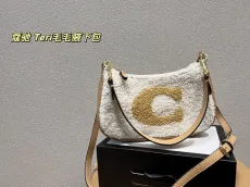 コーチバッグCOACH 2022新作 ワキバッグ