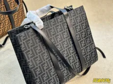 フェンディバッグFENDI 2022新作 キャンバス ハンドショルダー ショッピングバッグ トートバッグ
