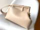 フェンディバッグFENDI 2022年新作 ミディアム ハンドバッグ 8893