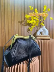ブルガリバッグBVLGARI 2022年新作 エナメル スネークヘッド ディナーバッグ