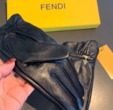 フェンディ手袋FENDI 2022年新作 ウェーブ シープスキン グローブ