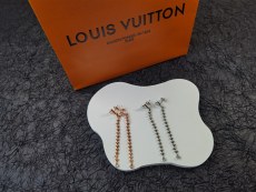 ルイヴィトンピアスLOUIS VUITTON 2022新作 フィッシュボーン ピアス