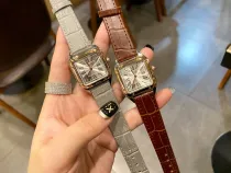 カルティエ時計CARTIER 2023新作極薄時計