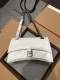 バーバリーバッグBURBERRY 2023新作 スモール ホワイト シルバー バックル アワーグラス チェーン バッグ