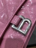 バーバリーバッグBURBERRY 2023 新作 ミディアム ピンク シルバー バックル アワーグラス チェーン バッグ