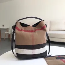 バーバリーバッグBURBERRY 2023新作 バケットバッグ