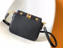フェンディバッグFENDI 2023新作 オルガン ハンドバッグ