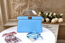 フェンディバッグFENDI 2023新作 小さめ ハンドバッグ